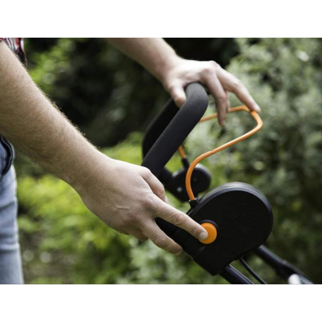 Газонокосилка электрическая Yard Force LM G32 травокосилка аккумуляторная 40 В 2.5 Ач