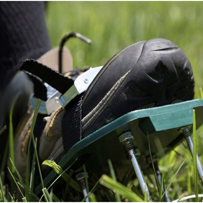 Сандалии-аэраторы газонные Gardlov 26 шипов размер от 36 до 46 с металлическими застежками (20704)