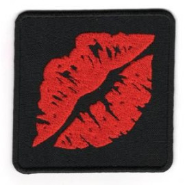 Шеврон SteelCats Губи \ червона \ тк.чорна \ нарукавна емблема (3106)