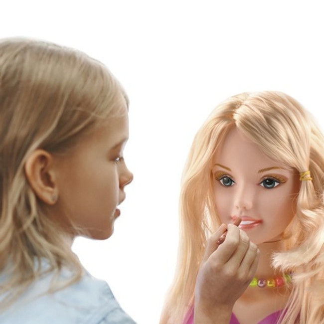 Манекен голова Барбі для укладки із аксесуарами для дівчат Kruzzel 23437/n