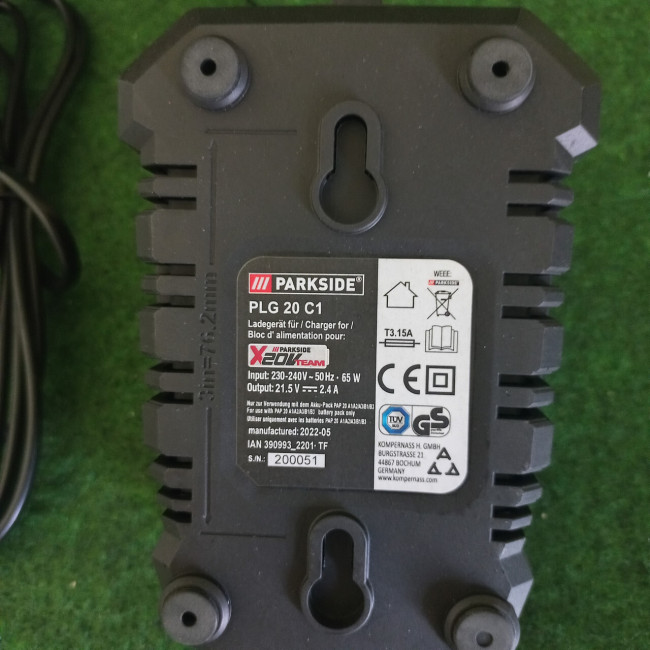 Зарядное устройство для батарей 20V Parkside 2.4 A PLG 20 C1
