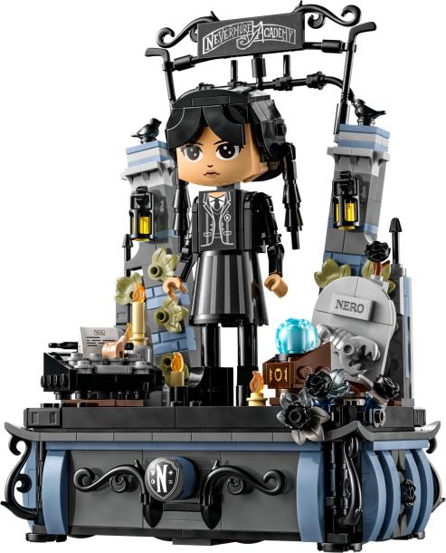 Блоковий конструктор LEGO Фігурка Венсдей Аддамс (76780)